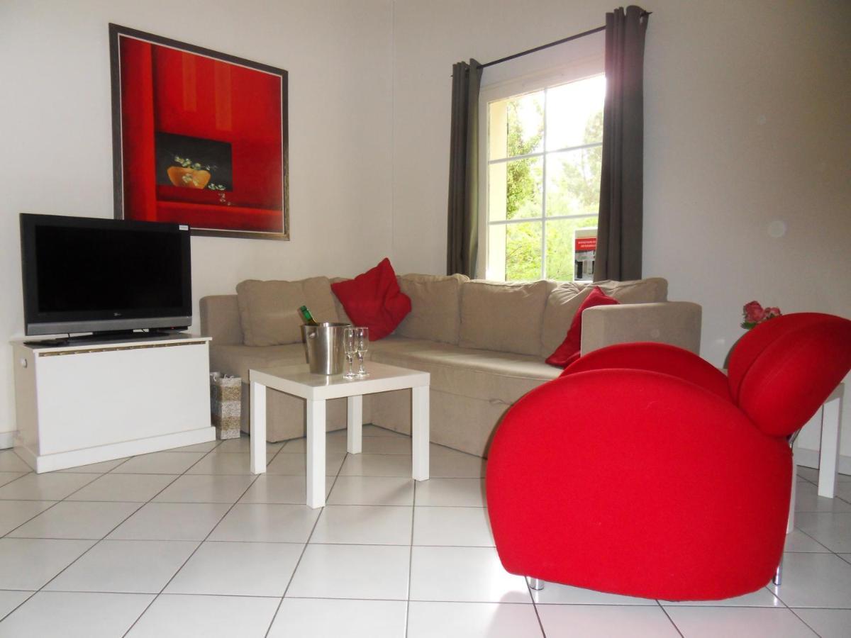 Etang Vallier Resort Brossac ภายนอก รูปภาพ