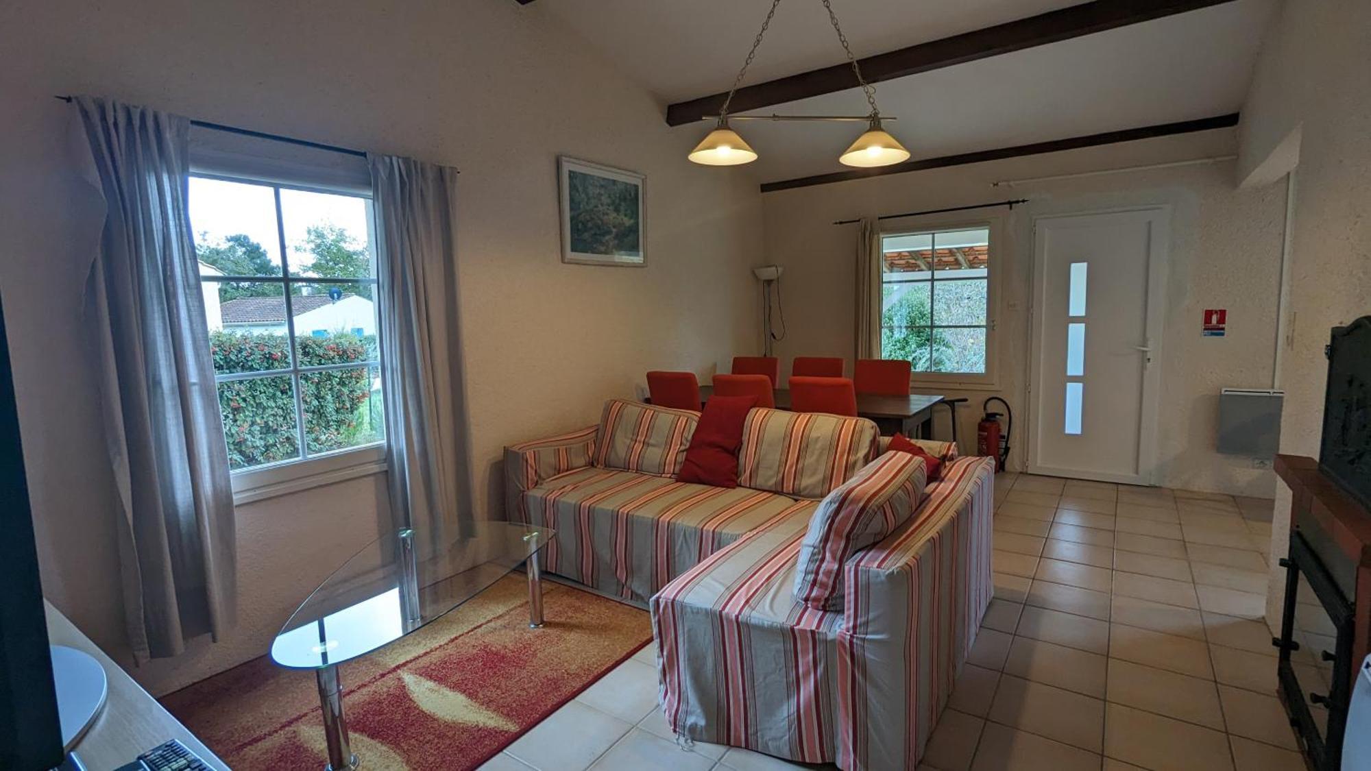 Etang Vallier Resort Brossac ภายนอก รูปภาพ